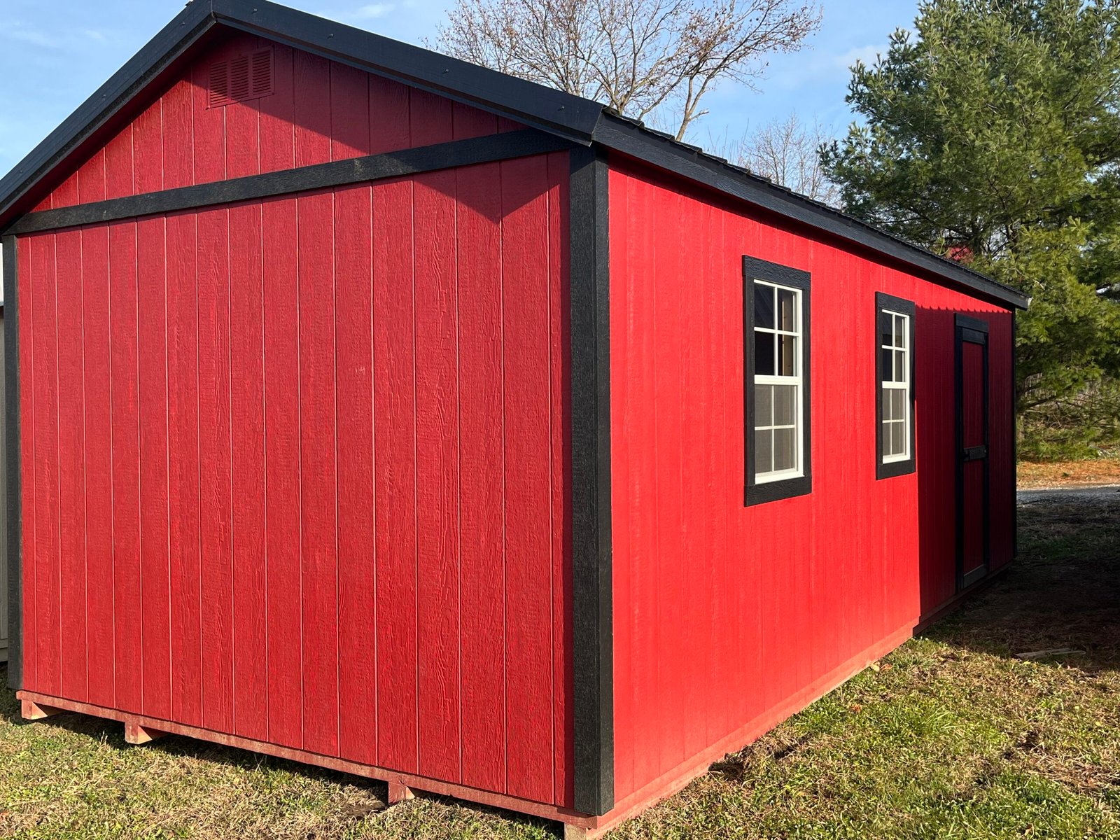 New 12x24 Painted Garage - Image 3